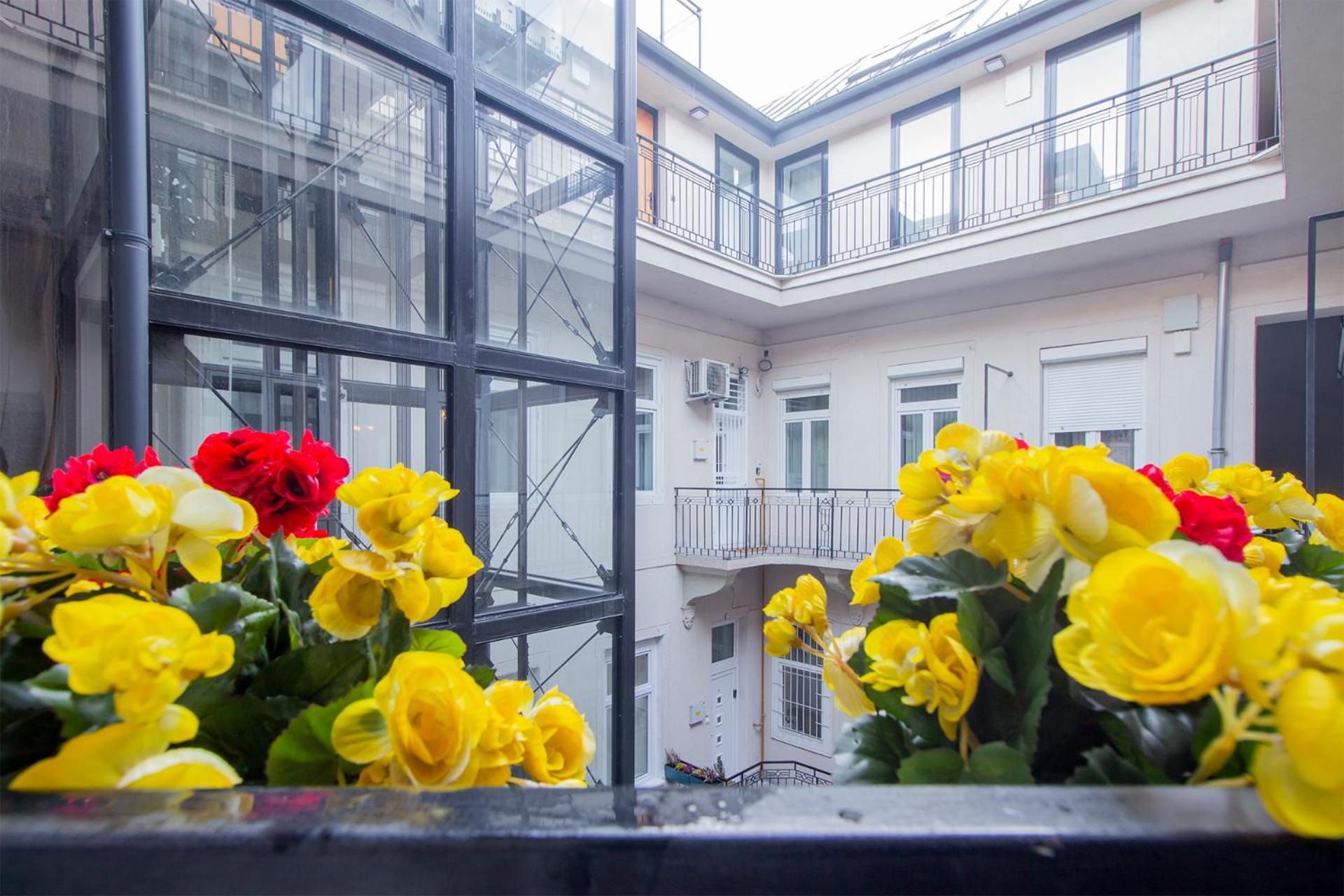 Kalvin 2Bdr Apartment With Ac Βουδαπέστη Εξωτερικό φωτογραφία