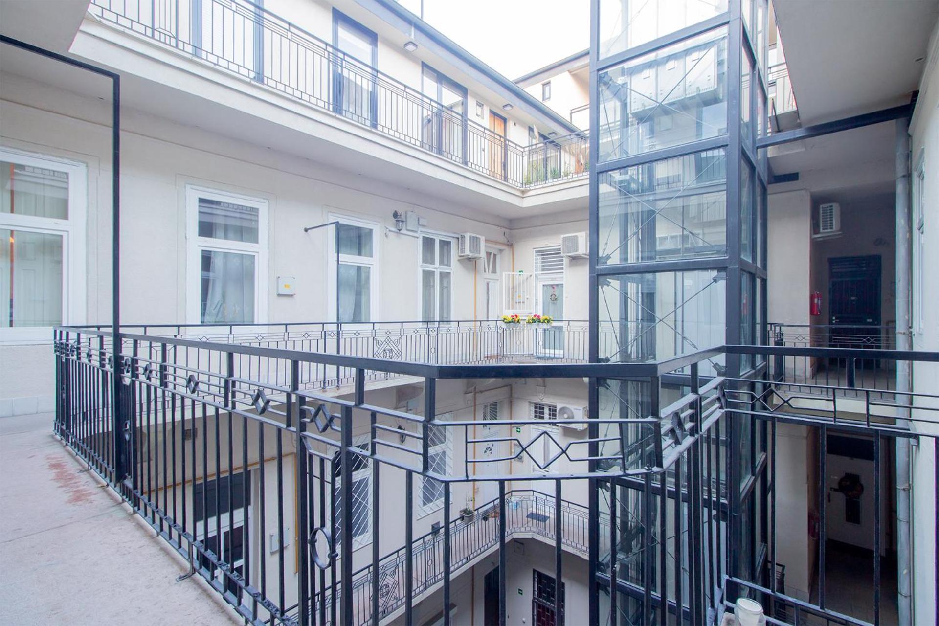 Kalvin 2Bdr Apartment With Ac Βουδαπέστη Εξωτερικό φωτογραφία